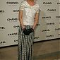Filename=001_HQb.jpg
Filesize=281KB
Dimensions=1001x1500
Date added=Jan 18, 2008 001_HQb.jpg